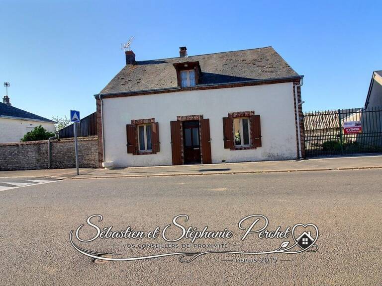 EXCLUSIVITÉ - Maison à rénover 3 chambres avec dépendances sur terrain d'environ 1042 m2 — photo 1