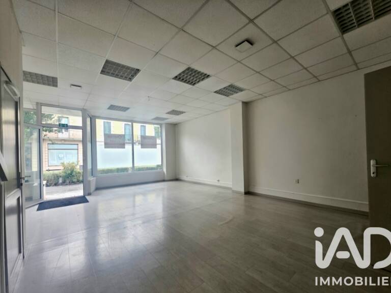 Vente Boutique/Local commercial 90 m&sup2; — photo 1