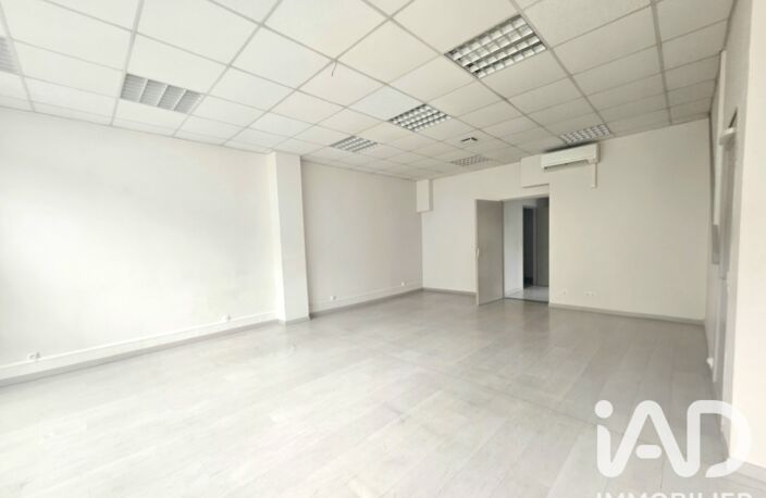 Vente Boutique/Local commercial 90 m&sup2; — photo 2