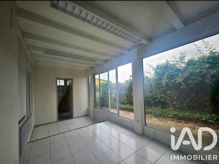 Vente Boutique/Local commercial 90 m&sup2; — photo 1