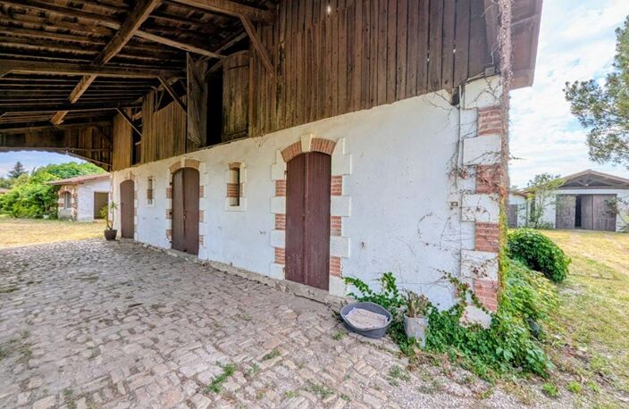 Maison Saugnac Et Muret 7 pièce(s) 222 m2 — photo 2