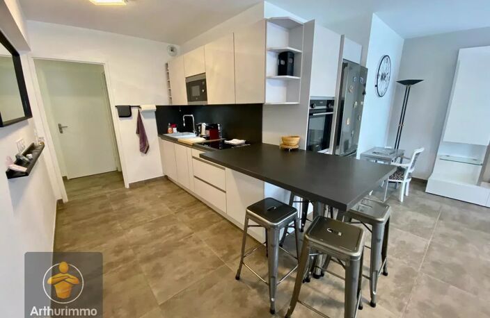 Bel appartement 3 pièces avec terrasse à Bormes-les-Mimosas — photo 2