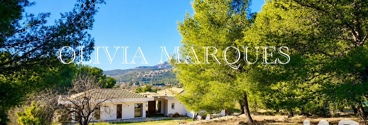 Maison 5 Pièces 342 m² à vendre à Cassis (13260)