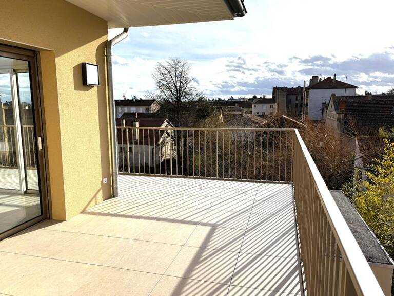 MONTBRISON 42600 Appartement neuf (jamais habité) 126 m² habitables 3 chambres, garage, place de parking — photo 1