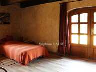 Ferme rénovée de 5 chambres avec Gîte à Larodde (63) — photo 4
