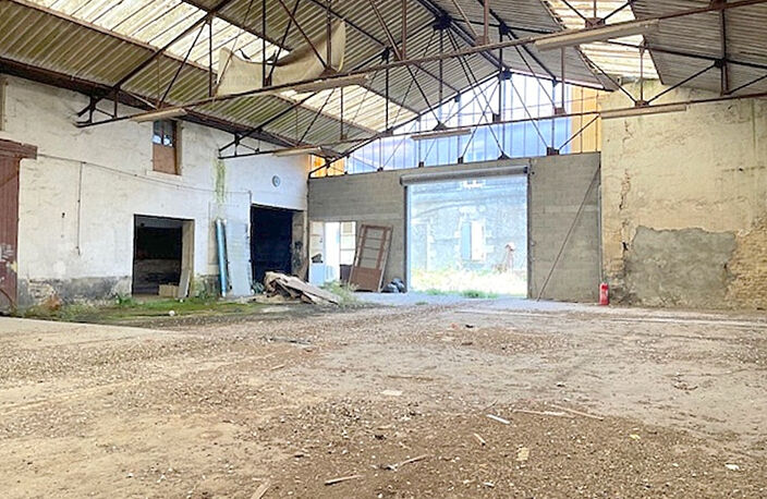Ensemble immobilier plein centre à rénover Saint Sauveur D Aunis 409 m2 — photo 3