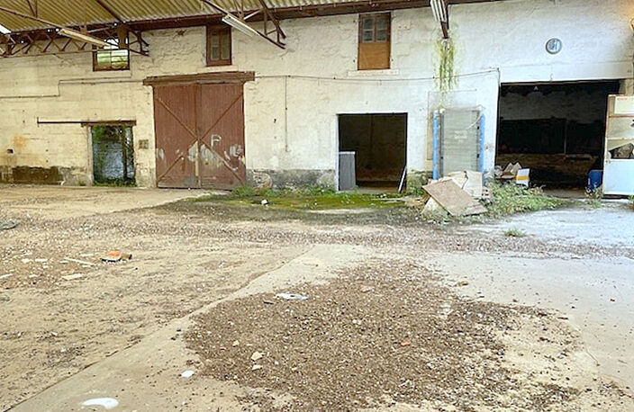 Ensemble immobilier plein centre à rénover Saint Sauveur D Aunis 409 m2 — photo 4