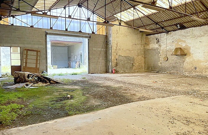 Ensemble immobilier plein centre à rénover Saint Sauveur D Aunis 409 m2 — photo 5