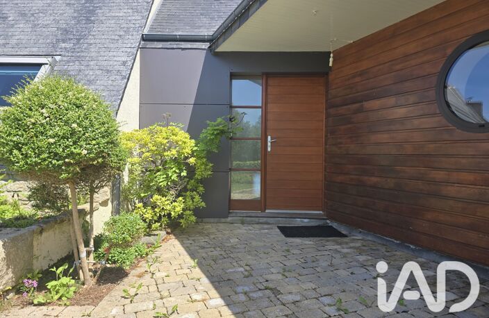 Vente Maison/villa 8 pièces — photo 2