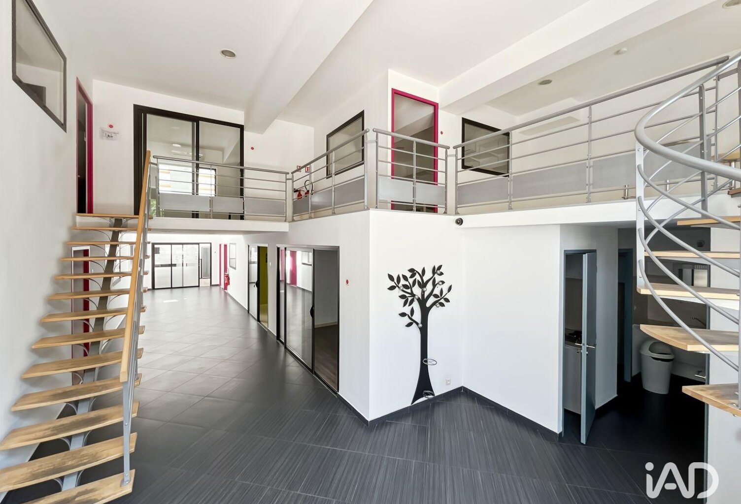 Location Bureaux 320 m&sup2; — photo 1