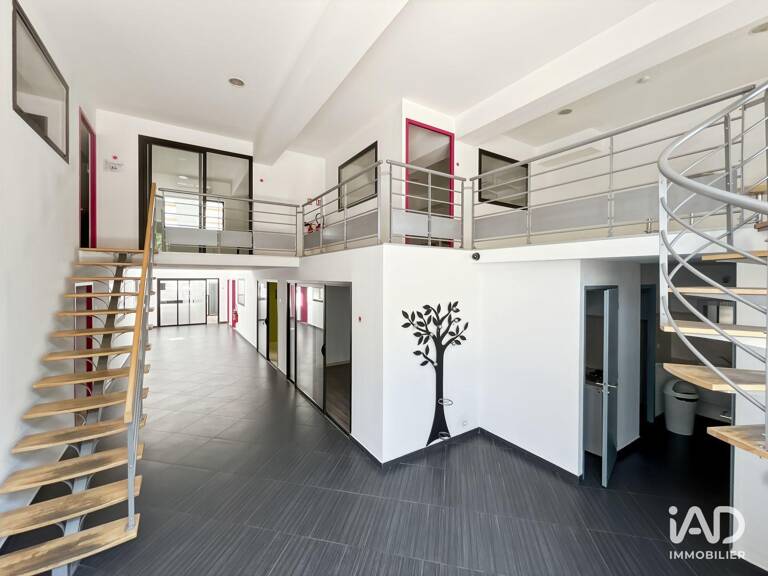 Location Bureaux 320 m&sup2; — photo 1