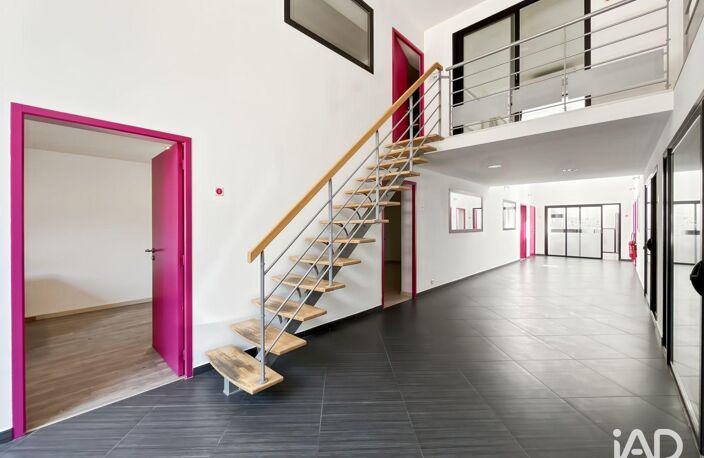 Location Bureaux 320 m&sup2; — photo 2