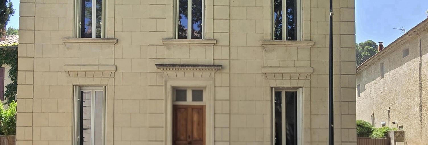 Maison 6 Pièces 180 m² à vendre à Barbentane (13570)