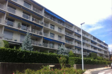 Appartement 4 pièces 922 €