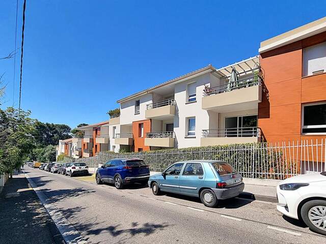 Appartement  2 pièce(s) 49 m2 Toulon Est — photo du bien