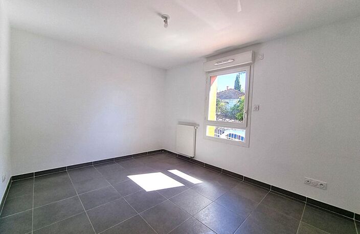Appartement  2 pièce(s) 49 m2 Toulon Est — photo 4
