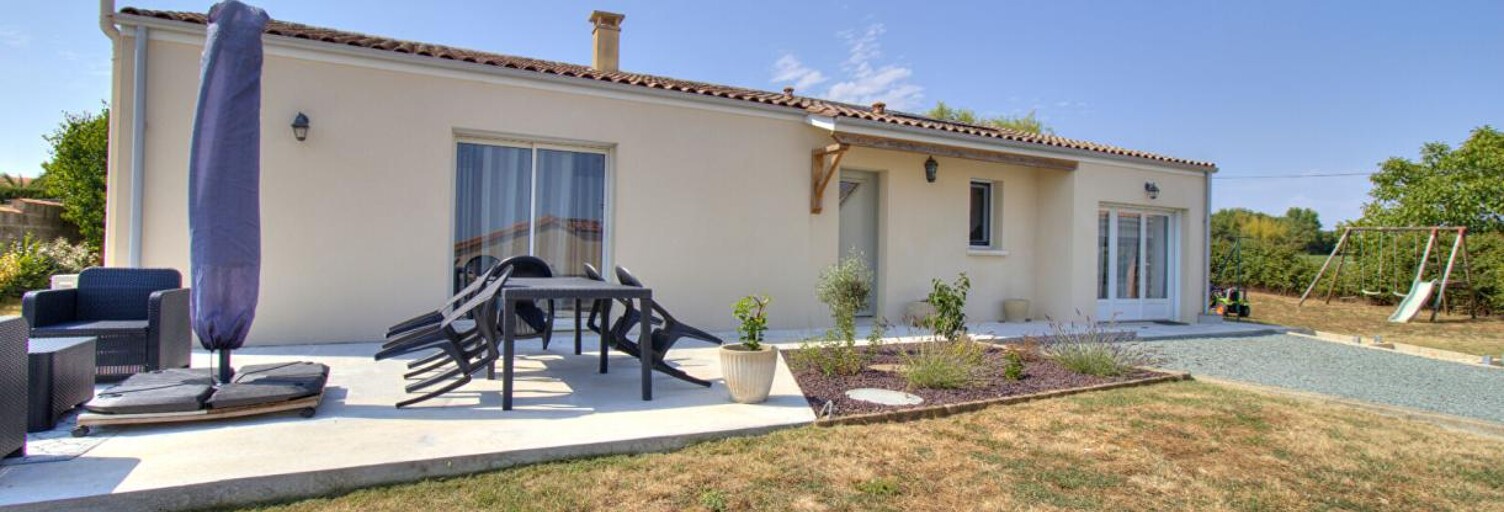 Maison 5 Pièces 113 m² à vendre à Sainte-Ouenne (79220)