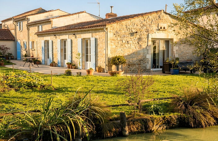 Charentaise d'exception - Authenticité, volumes et cadre naturel préservé — photo 4