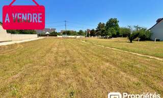 Terrain  897 m² à vendre à Mehun-sur-Yèvre (18500)