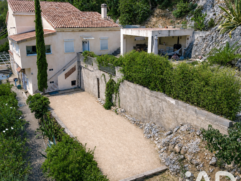 Vente Maison/villa 6 pièces — photo 1