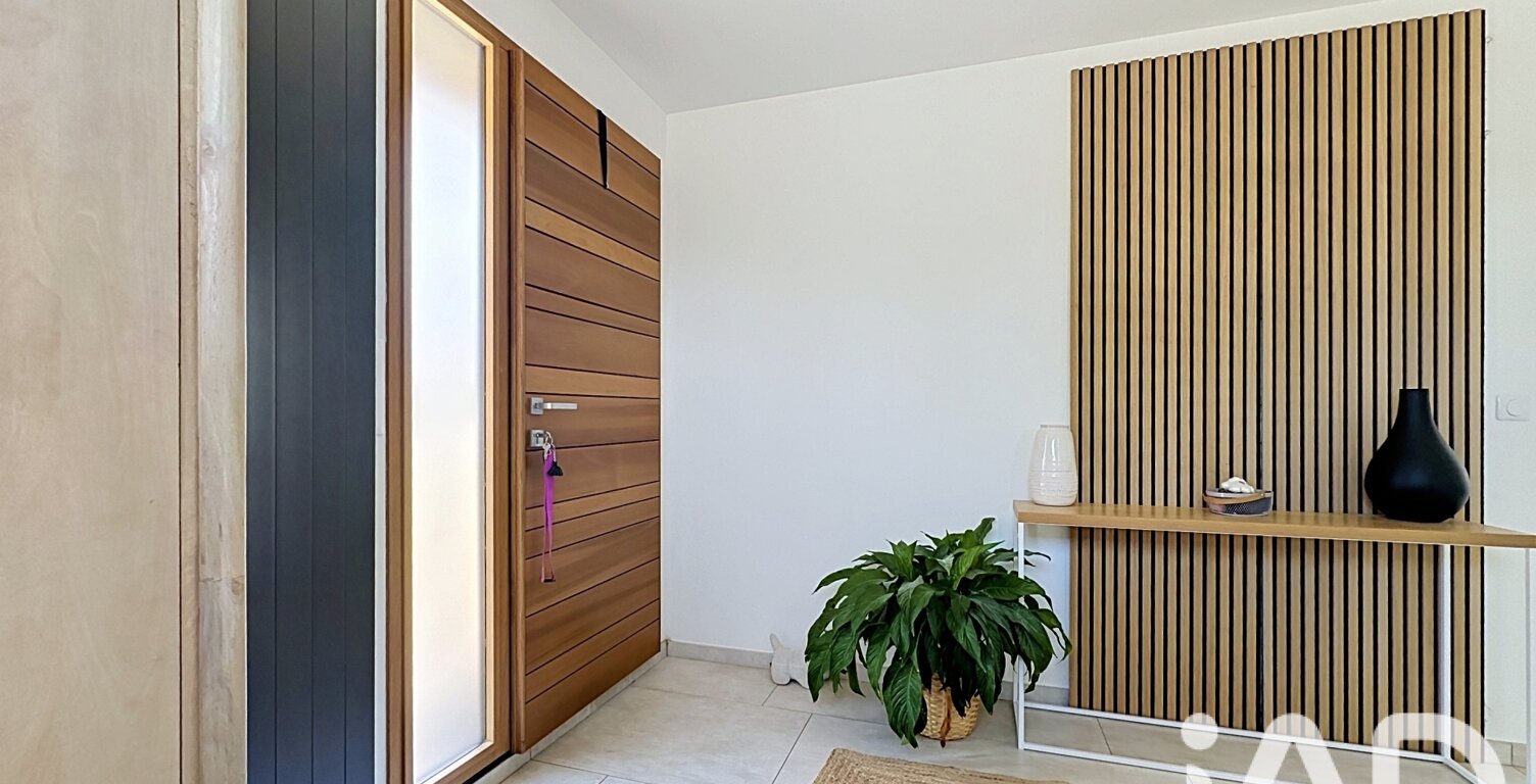 Vente Maison/villa 8 pièces — photo 1