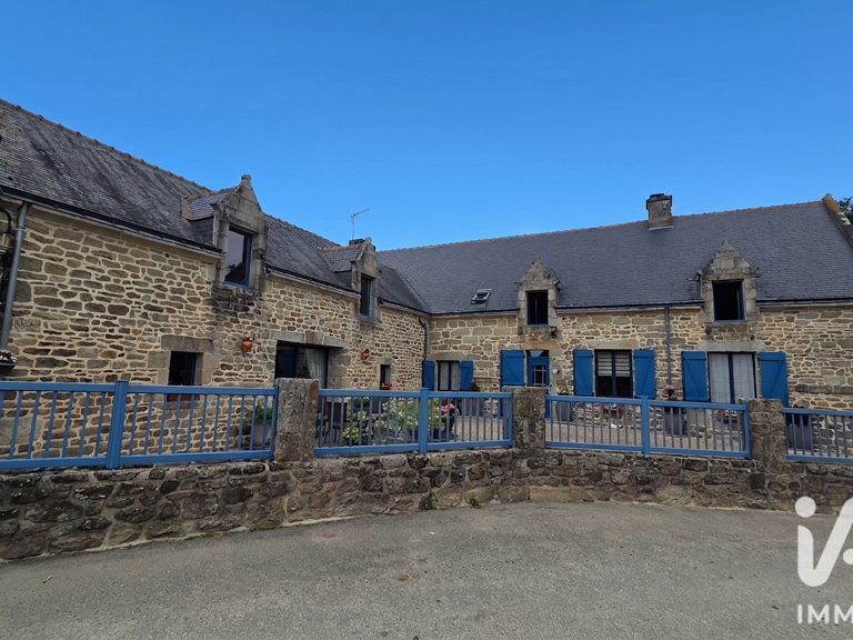 Vente Maison/villa 8 pièces — photo 1
