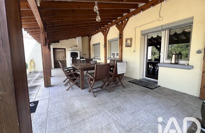 Vente Maison de village 11 pièces — photo 2