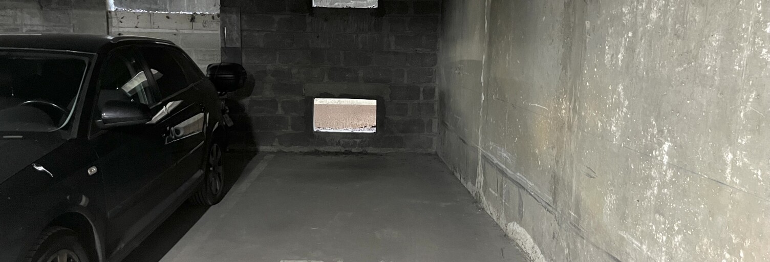 Garage  11 m² à vendre à Paris 15 (75015)