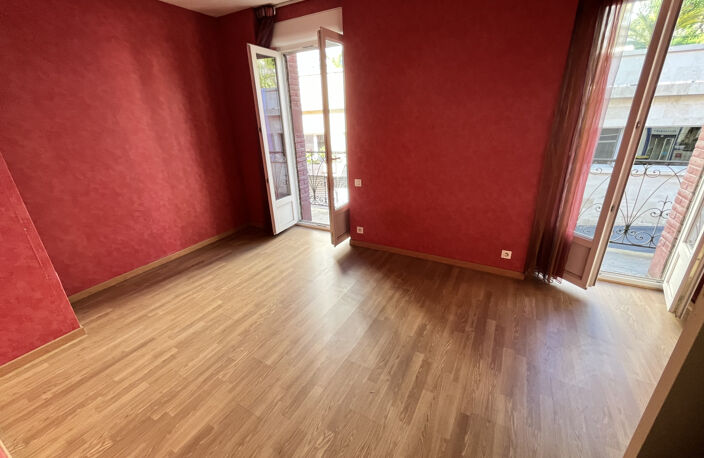 IMMEUBLE DE 2 APPARTEMENTS — photo 3