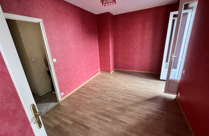 IMMEUBLE DE 2 APPARTEMENTS — photo 4