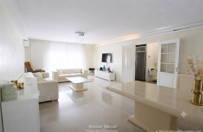 Villeurbanne Gratte-ciel - 122m² - T4Bis - Balcon 12m² - Suite Parentale - Cli:matisation - Garage — photo 4