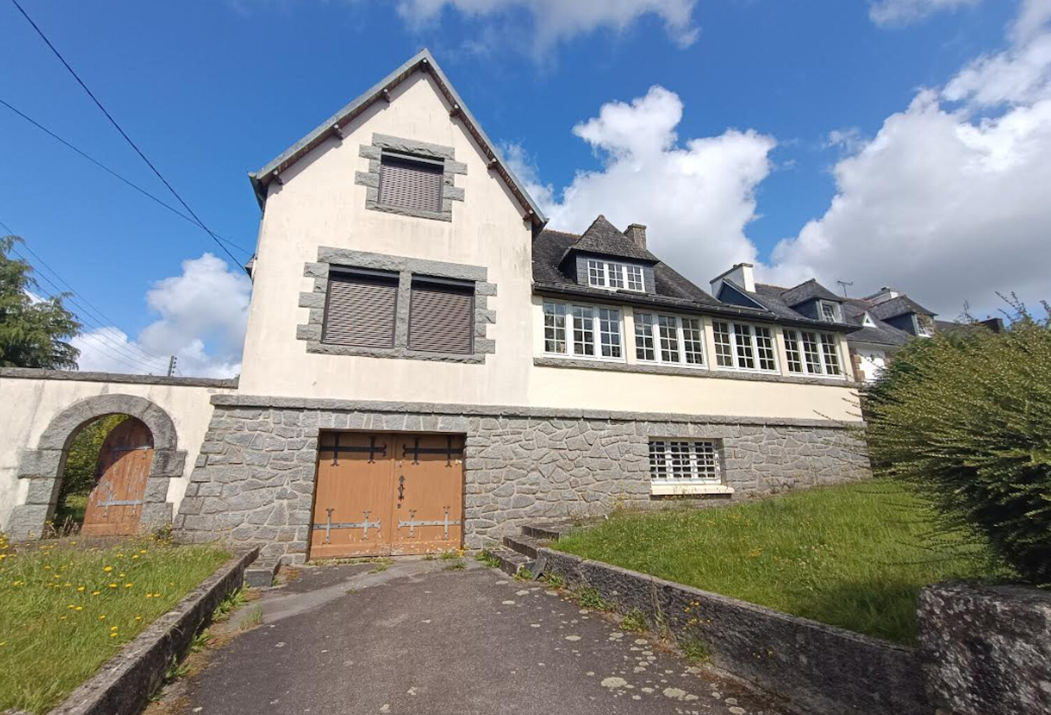 29520 Châteauneuf du Faou  ensemble de deux maisons dont 1 gîte , au calme sans vis à vis — photo 1