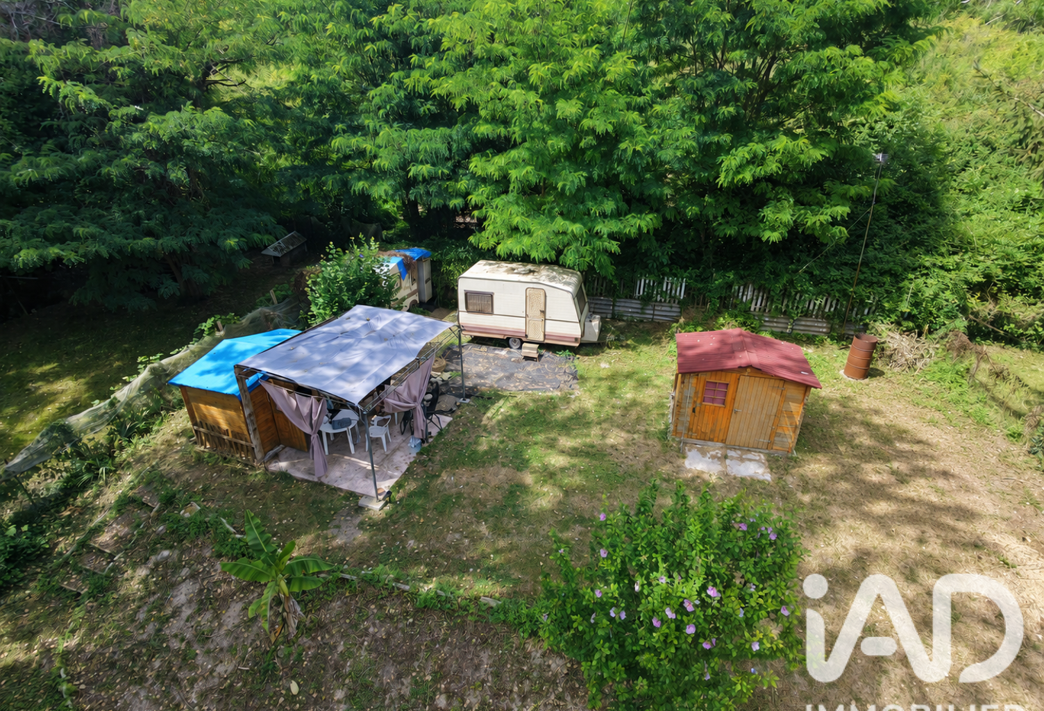 Vente Terrain 642 m&sup2; — photo 1