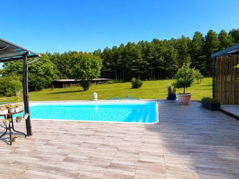 Maison 225 m2 - PISCINE - 26 915 m² de terrain - Dépendances — photo 1