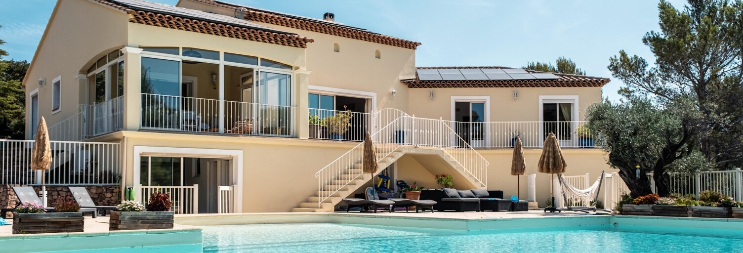 Maison 5 Pièces 206 m² à vendre à Cuers (83390)