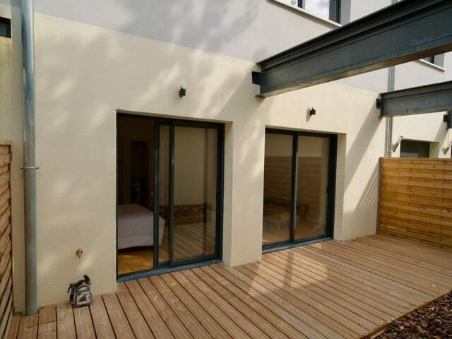 BORDEAUX TONDU APPARTEMENT RENOVÉ CALME AVEC JARDINS PRIVATIFS — photo du bien