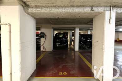 Garage  24000 €
