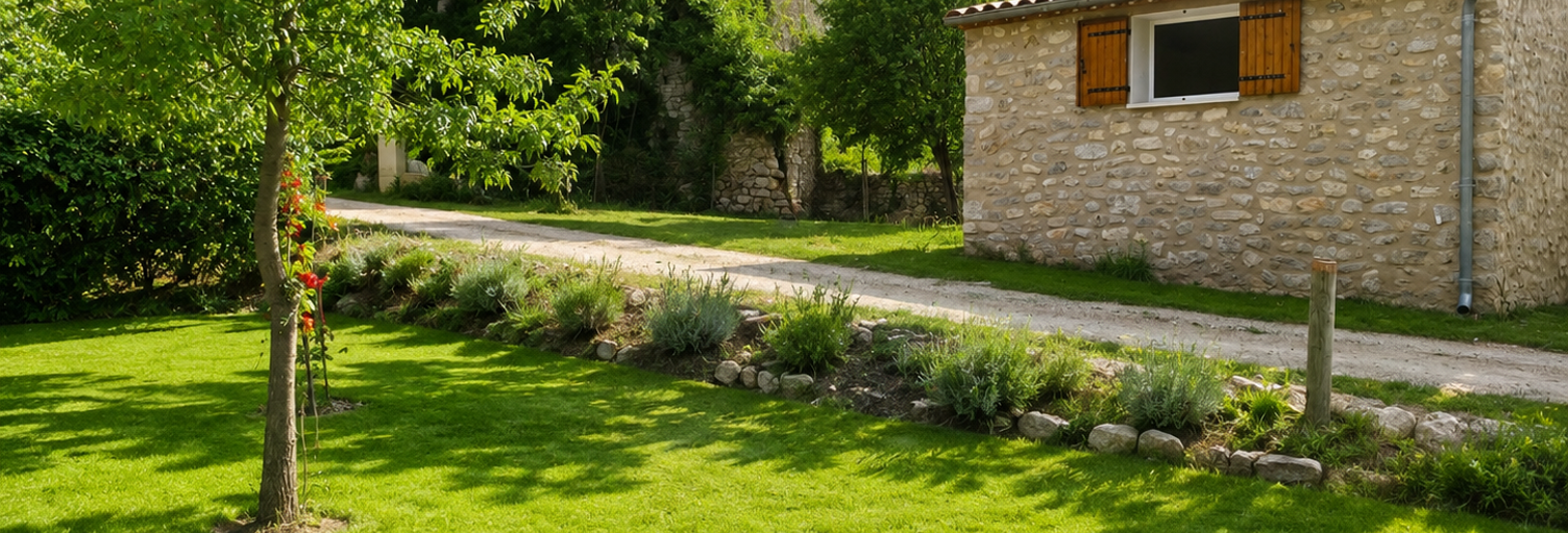 Maison 1 Pièce 35 m² à vendre à La Roche-sur-le-Buis (26170)