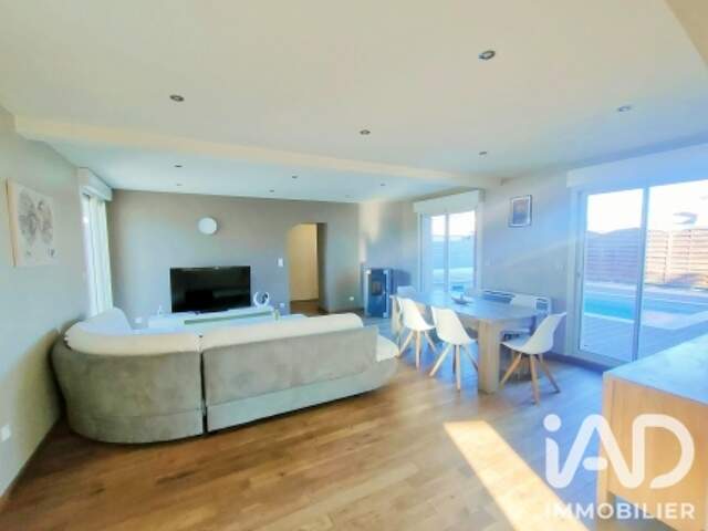 Location Maison d'architecte 9 pièces — photo du bien