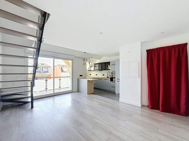 Duplex récent de standing  Climatisation Deux balcons  petite copropriété Faibles charges — photo du bien