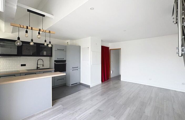 Duplex récent de standing  Climatisation Deux balcons  petite copropriété Faibles charges — photo 3