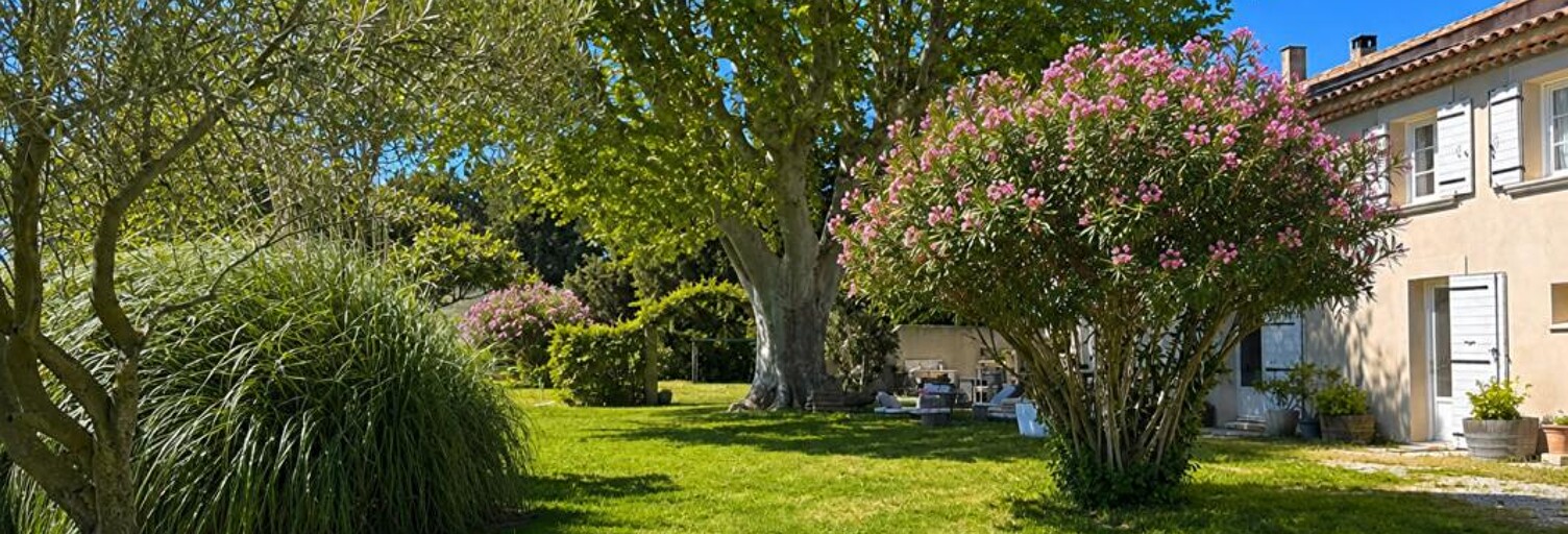 Maison 9 Pièces 205 m² à vendre à Camaret-sur-Aigues (84850)
