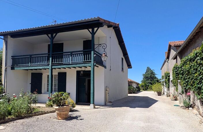 Propriété avec Maison de Maître, Maison Annexe et Maison de Gardien sur parc de 1,5 hectare — photo 2