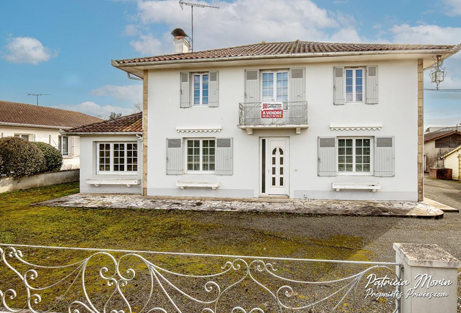 Maison  centre ville de HINX   185 m2 Avec dépendances et terrain constructible — photo 1