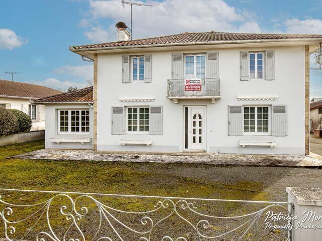 Maison  centre ville de HINX   185 m2 Avec dépendances et terrain constructible — photo du bien