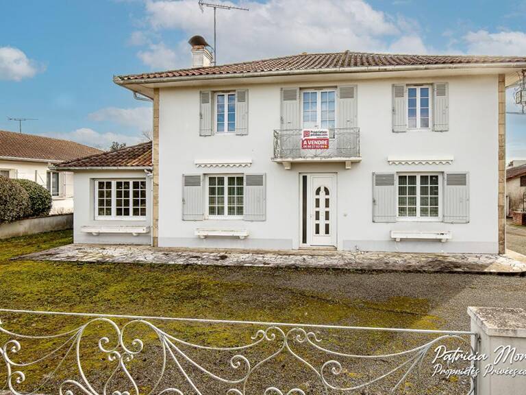 Maison  centre ville de HINX   185 m2 Avec dépendances et terrain constructible — photo 1