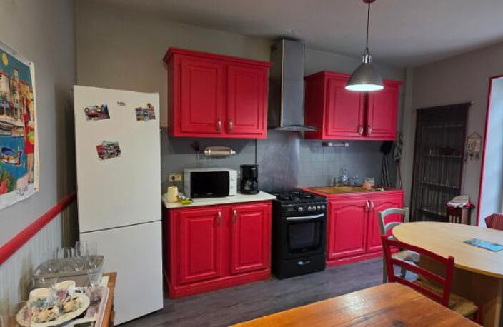 Maison 3 chambres, cave et agréable jardin — photo 3