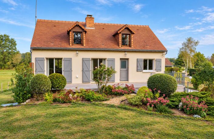 Propriété sur 2 ha  avec maison rénovée, nombreux bâtiments et box chevaux - Secteur Mamers — photo 3