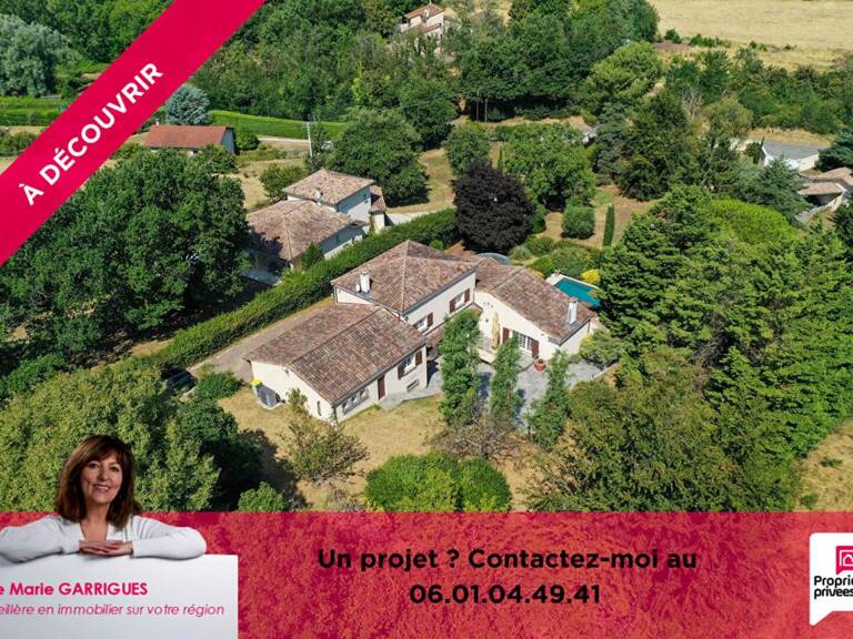 TERNAY- PROPRIETE DE CARACTERE AVEC PISCINE - TERRAIN 4 297 m² — photo 1
