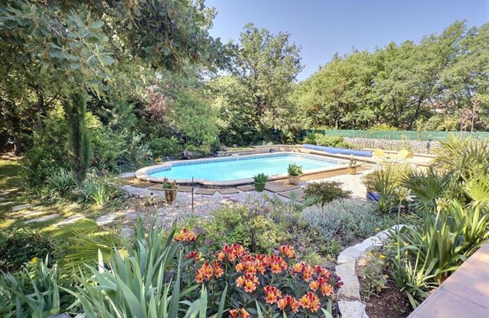 Nans Les Pins VILLA T4 SUR 1000 M² DE TERRAIN — photo 2